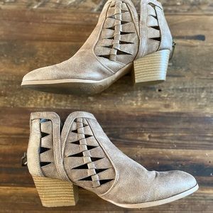 Cropped Booties